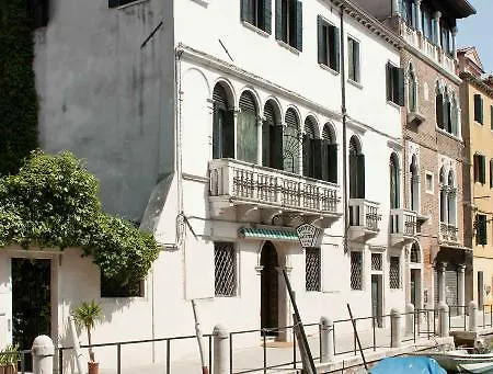 Ih Salute Palace (adults Only) Hotell