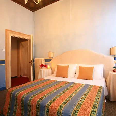 Hotell Ih Salute Palace (adults Only) 3*