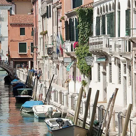 Hotel Ih Salute Palace (adults Only)